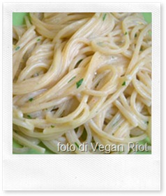 Ricette veloci. spaghetti yogurt e pecorino