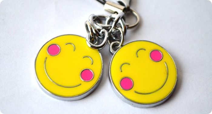 2832-two-couple-smileys.jpg