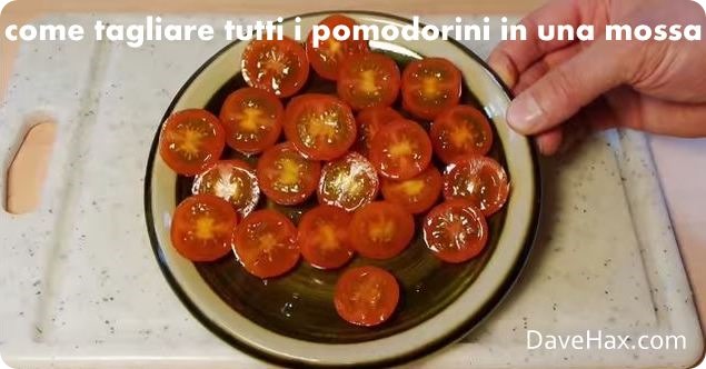 Il trucco per tagliare i pomodorini ciliegini in fretta - VIDEO