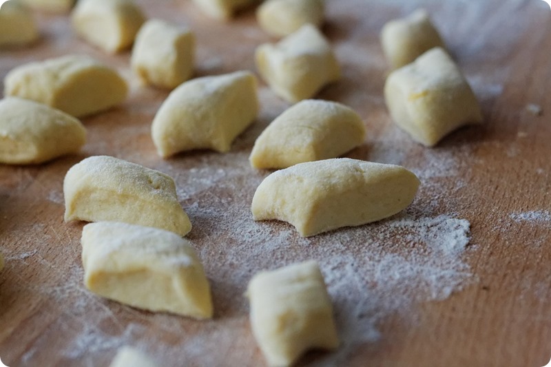 Mamma facciamo gli gnocchi: ricetta facile da fare (e riordinare dopo)