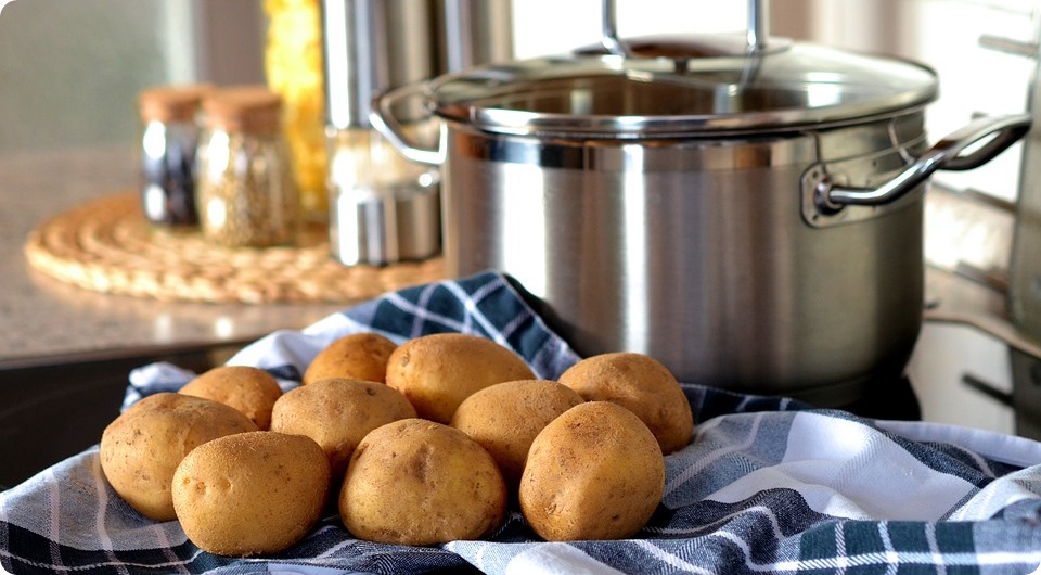 Mamma facciamo gli gnocchi: ricetta facile da fare (e riordinare dopo)