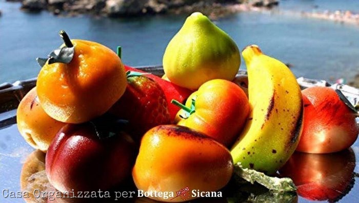 Frutta Martorana e la tradizionale Festa dei Morti in Sicilia