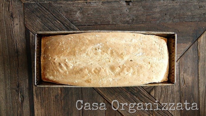 pane in cassetta fatto in casa con lievito madre, conservazione più lunga